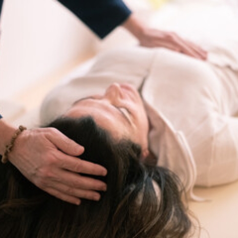 240_F_463229938_V01yZZJnH9U6npXzCgKYjQIn0ud84YGa